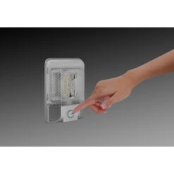 Plafoniera Brunner Auriga -Campeggio Forniture Negozio plafoniera brunner auriga involucro resistente 550 lumen 48 led 18